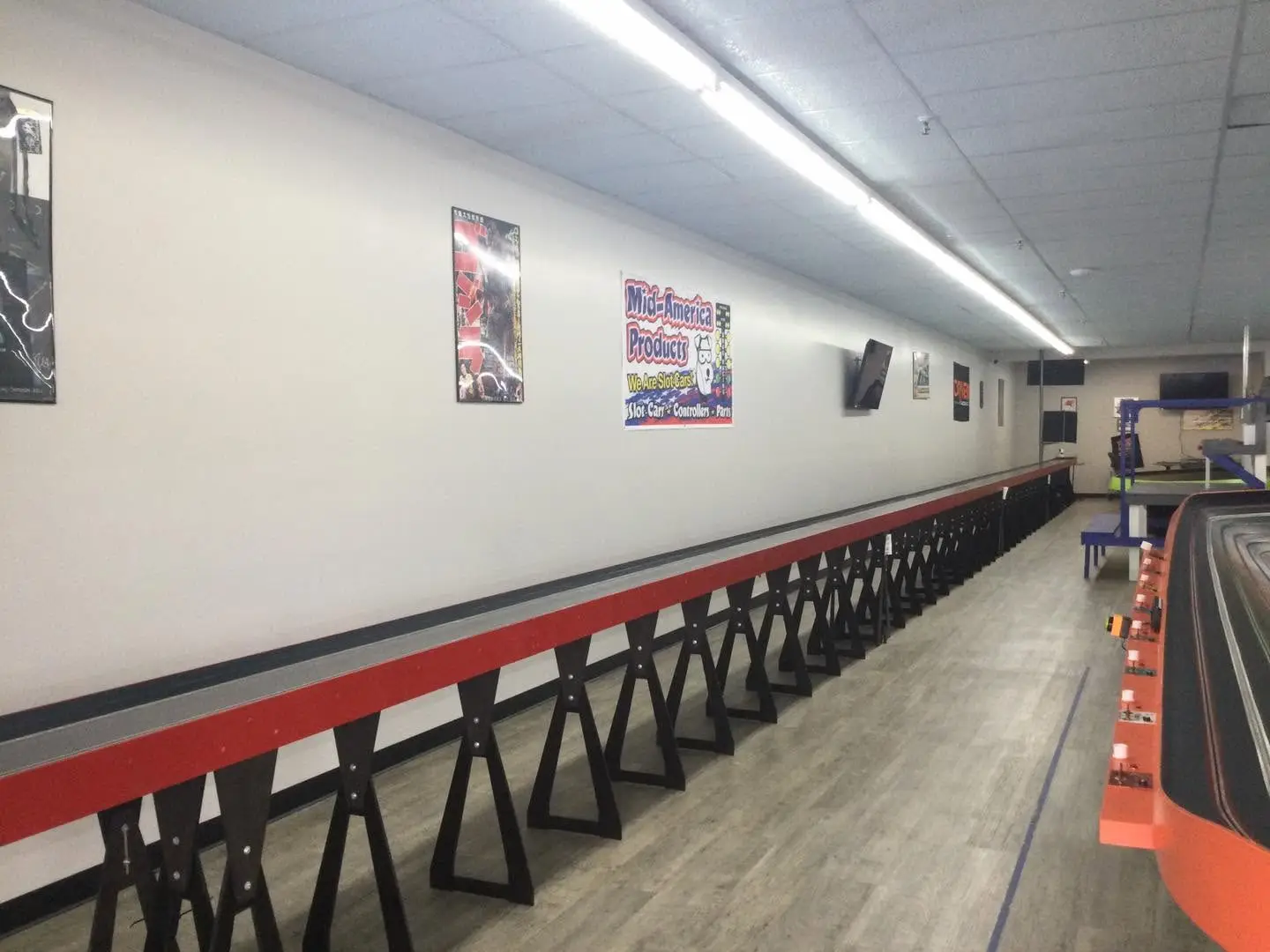 The red 1/4 mile slot car drag strip at Lanes Raceway